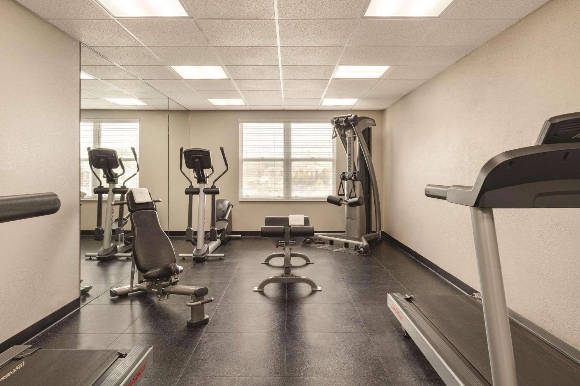 Country Inn & Suites By Radisson, Boone, Nc Bagian luar foto